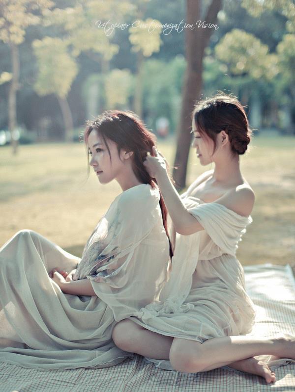 美女被艹爽
